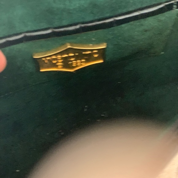 Small pebbled clutch - Picture 2 of 4